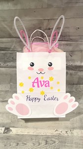 11K views · 53 reactions | 勺Easter bunny gift bag craft!勺How fun is this personalised Easter gift bag?! These are so easy to make and seriously cute too 殺 Adding a personalisation was a breeze with the LOKLiK iCraft and I can’t wait to make one for all the family! #loklik #icraft #icraftmyway #craft #crafts #crafting #kidscrafts #funcrafts #cutecrafts #craftsforkids #craftideas | Home is Where the Art is | Facebook