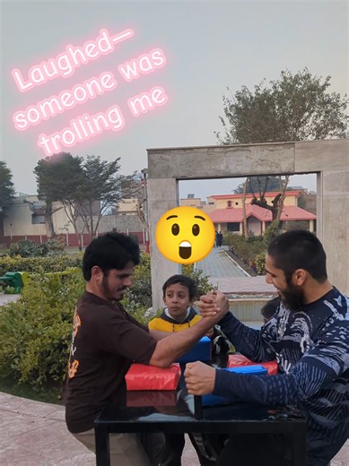 Arm Wrestling Fun: A Competitive Showdown!