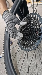 218K views · 1.8K reactions | Installing a SRAM Cassette on the MBT Rear Hub's Freehub Body.#icancycling #bikelife #MTB #bikemaintenance #Bikebuild #carbonbike #P1 | Icancycling | Facebook