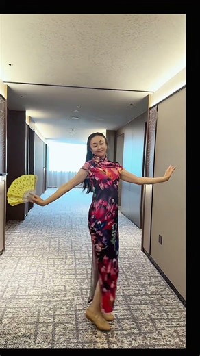 Shanghai Nights Cheongsam Dance