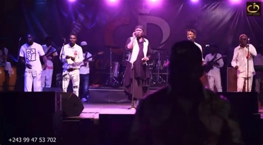 La légende raconte…ce samedi 25 octobre 2025 🎸 Reddy Amisi Bailo Canto sera sur scène à Lausanne 🔥🎸 #reddyamisi #concert #suisse #BailoCanto #rumba #rendezvous #PapaWemba | Reddy Amisi Bailo Canto