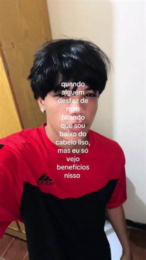 Cabelo liso natural de homem — benefícios e respostas para quem zomba