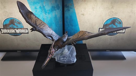 Watch Jurassic World Toys Amber Collection Pteranodon - REVIEW on Amazon Live