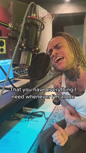 Chipmunk Droppings: What Do They Look Like?