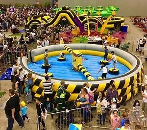 Meltdown Ride - Action Events | Amusement Hire Melbourne | Jumping Castle Hire