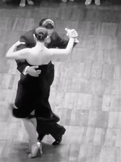 Best Argentinean tango ever 🖤