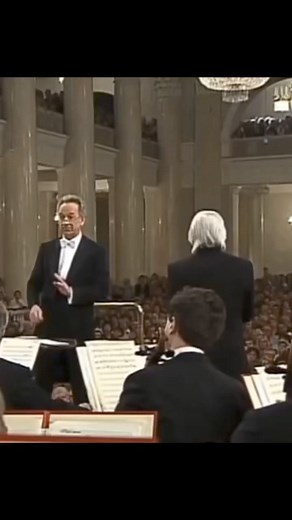 Dimitri Vhorostovsky baritone sings Ya vas Lyblu from Eugene Onegin Tchaikovsky #opera #operaworld #music #classicalmusic #famous #legend #operasinger #operasingersofinstagram #viral #videos #globalartsandculturecommunity | Global Arts and Culture Community