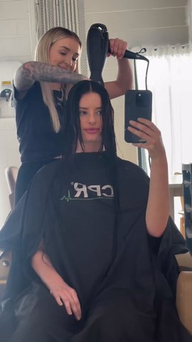 @jaylenecook_ on Instagram: "Pamper days with the best! 💇🏻‍♀️ @haircandyextensions Colour freshen up and a 2inch trim! Here are my tips for growing long healthy hair👇🏼 • Let it dry naturally (no blow drying) • Little to no heat styling • Rinse with cold water in the shower • wash 2-3x a week (not every day) • Instead of conditioner, use a hair mask • Less is more - you don’t need to load your hair with products every day! (Even if they claim to help growth) • Stay hydrated 😘😘"