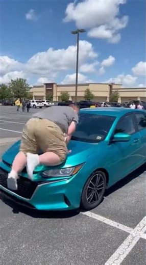 An inflatable car... or a REAL MISTAKE? 😭🔥