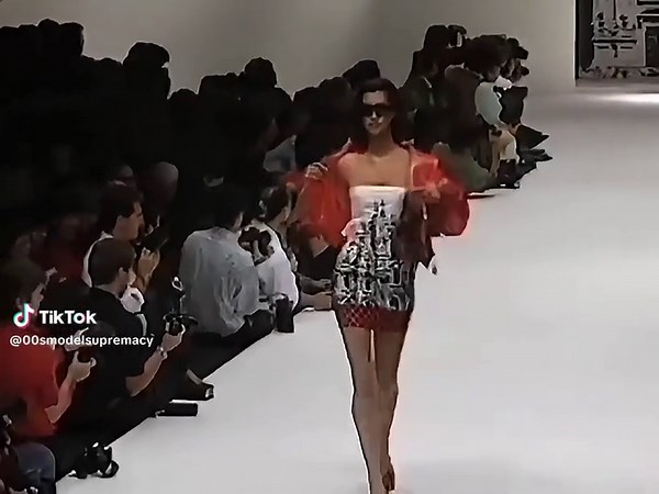 Yasmeen Ghauri: Unveiling Her Journey