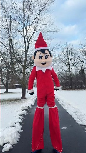 I found GIANT Elf on the Shelf in the Park! #christmas