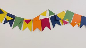 Craft exquisite paper banners easily with our simple tutorial! Ideal for parties & home décor. ⬇ https://thecraftyblogstalker.com/fall-paper-banner-tutorial/ | The Crafty Blog Stalker | Facebook