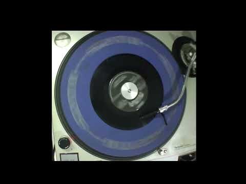 Μαίρη Οικονομίδου – Τόσα Χρόνια Ταξιδεύεις