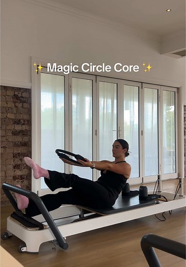 Spicy Core Flow with the Magic Circle
