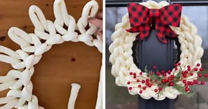 How To Knit The Perfect Christmas Wreath For Your Front Door