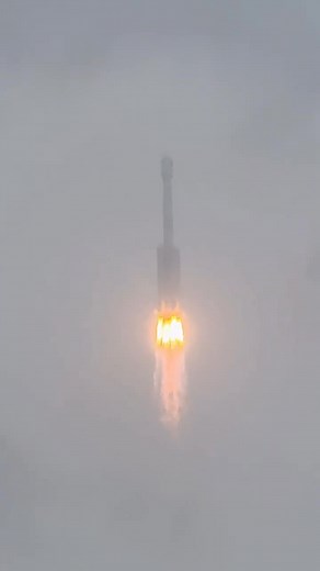 【#遥感四十六号卫星成功发射】 [ Remote Sensing 46 Satellite Successfully Launched. ] 北京时间2025年11月3日11时47分，我国在文昌航天发射场使用长征七号改运载火箭，成功将遥感四十六号卫星发射升空，卫星顺利进入预定轨道，发射任务获得圆满成功。该卫星主要用于防灾减灾、国土资源勘察、水利气象等领域。此次任务是长征系列运载火箭的第605次飞行。 At 11:47 AM Beijing time on November 3, 2025, China successfully launched the Remote Sensing 46 satellite into its predetermined orbit using a Long March-7A carrier rocket from the Wenchang Space Launch Site. The launch mission was a complete success. This satellite will primarily be used for disa