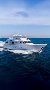 [Listing Highlight] Crafted like a true smashburger 🍔 WELL DONE, the 84' Burger motor yacht, is an excellent example of fine craftsmanship and impeccable upkeep. ✨ Discover all about WELL DONE: https://hubs.ly/Q03grlT90 | Denison Yachting