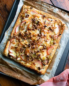 Apple Leek Cheddar Tart | Blue Jean Chef