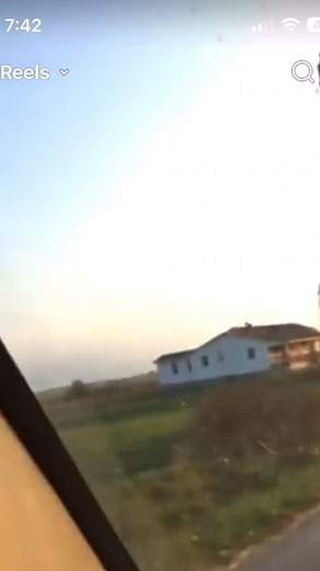 This was my Amish home growing up in Indiana 🏡 So many memories here! My parents raised 10 kids — I honestly don’t know how they did it, but thank God for them! 🙏🏼 We always had enough food to eat, and Mom made all our clothes by hand. Dad, who’s deaf, built this house himself — every board and beam. 🙌🏻 Sometimes I wish I could walk back in and peek around one more time… just to feel that warmth again. ❤️ Being the 2nd oldest of 10 made me the bossy sister 😜 And now with 5 kids of my own, 