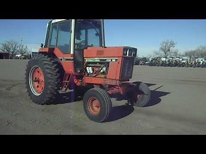 4860- 1981 International Hydro 186 2WD Tractor