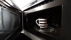 The Healthiest Way to Brew Your Tea? Microwave It