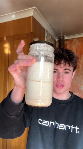 O segredo de uma boa massa-mãe #fy #fyp #viral #novyrukitchen