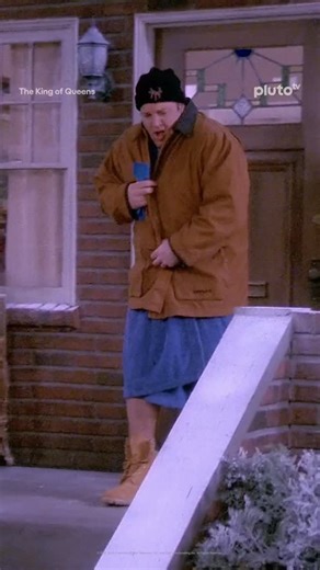 Movie.Zone.HQ on Instagram: "🎬 The King of Queens is a classic American sitcom that aired from 1998 to 2007, spanning 9 seasons. The show follows Doug Heffernan, a fun-loving delivery driver, and his sharp-witted wife Carrie as they navigate married life in Queens, New York. Their everyday routines turn chaotic and hilarious when Carrie’s eccentric father Arthur moves in, creating nonstop family and friendship drama filled with humor and heart. Known for its relatable comedy, strong chemistry b