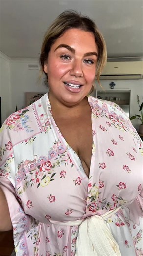 Plus size OOTD @proudpoppyclothing | Alexia K