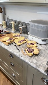 391K views · 2.8K reactions | The duties before a day out!! | The Hanson Family | Facebook