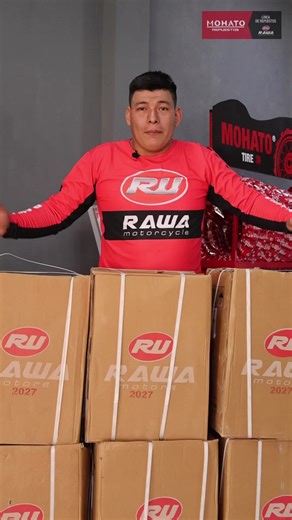¡¡¡LA ESPERA TERMINÓ!!! Ya están aquí, los poderosos, motores 2027 de RAWA MOTORCYCLES, disponibles en 250cc (tres presentaciones) y 300cc (dos presentaciones). El motor mas completo y con muchas mejoras ya esta disponible en todo Bolivia. No te quedes con las ganas y experimenta el verdadero poder del motor RAWA 2027!! Mas información al telf. 77667916 #Umboxing_Motor #motoresrawa #rawamotorcycle #rawa #bolivia🇧🇴 @SEGUIDORES