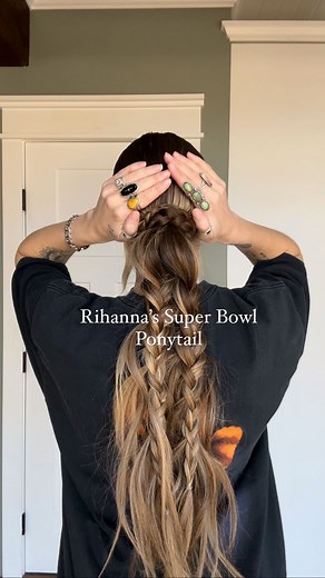 TORIE BLISS on Instagram: "Rihanna’s Super Bowl ponytail ❤️‍🔥 Save & try Also, don’t be afraid to try this out on other hair lengths, just start taking the hair out of your braids higher up! 24in clip in @luxyhair , code LX-TORIEBLISS @aquagehaircare aquage.com code TORIE20 Tutorial inspired by @hairbybreanna_ 💫"