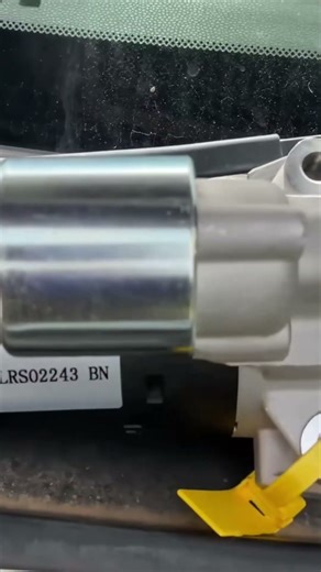 Is your Ford Transit refusing to turn over? 🤔 Experts rate this starter motor fix as a 2/10! Wat...