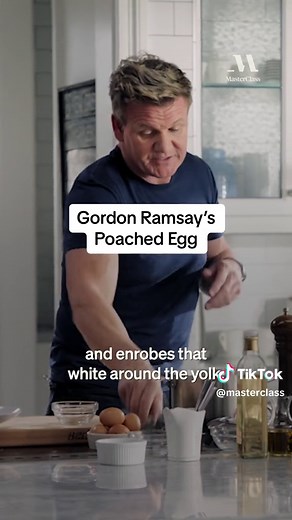 How to Make Perfect Poached Eggs like Gordon Ramsay