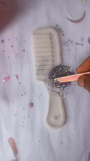 Behind every bold piece is a pour like this... orange, white, and silver flowing into something unforgettable✨🔥#ResinArt #SomicFingers##ResinPour #ResinArt #ResinComb #HandmadeWithLove #satisfyingpour #ArtinMotion #CustomComb #MadeWithResin #SomicFingers #BehindThePour #ResinVibes #ColorFlow #CreativeProcess #OrangeAesthetic #SilverDetails #WhiteAndBright#asabamade