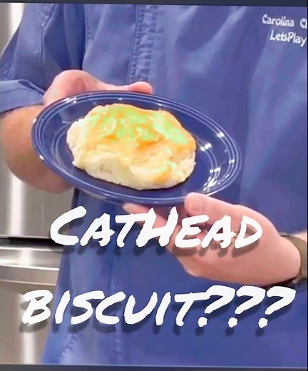 Cathead Biscuits Recipe | Big, Fluffy Southern Homemade Biscuits #catheadbiscuits #southernbiscuits