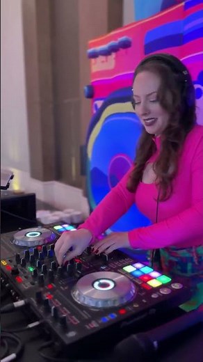 Mixed-Decade Throwback Party Ideas | Corporate Event at Fairmont Royal York Toronto 💿🔥