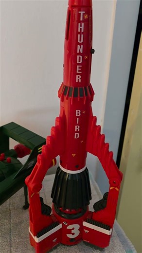 ADDING ANOTHER THUNDERBIRD TOY KRINGLOOP