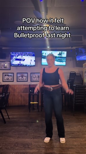 Had to bring out the squeaky sneakers for this one 😣😣 #linedance #catalan