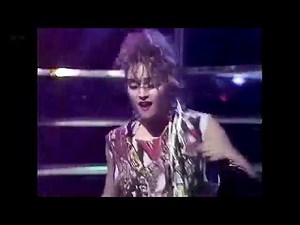 Madonna - Holiday - Top Of The Pops (1984)