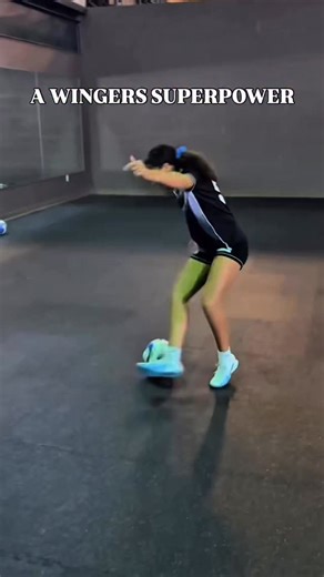 Coach MERV | YOUTH COACH on Instagram: "The number one thing a winger needs to be successful is the ability to create separation consistently. Everything else builds off that. Wingers live in 1v1 moments. If you cannot separate from your defender, you cannot cross cleanly, cut inside, create space for a shot, or stretch the back line. Speed helps, but speed alone is not enough. Separation is created through timing, angles, body shape, and decision making. Here is what that really means. • Explos