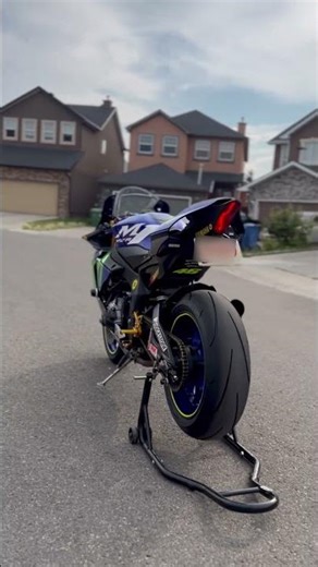 Yamaha R1 2015 VR46 M1 livery #yamahar1 #motorcycle #superbike