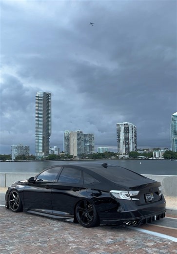 10th Gen Accord: Honda Accord Features & Community Highlights