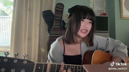 Maneskin Beggin Cover with Guitar | Singing Girl