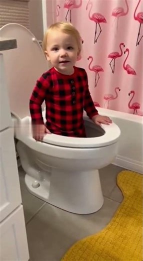 hilarious baby inside toilet 🤣🤣🤣🤣🤣🤣🤣🤣