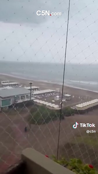 Impactantes imágenes de tormenta en Buenos Aires