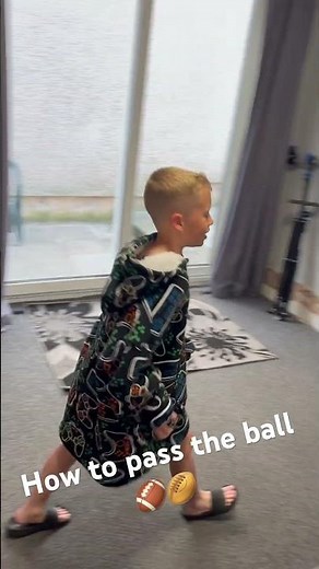 How to pass the rugby ball in rugby for kids #rugbykids