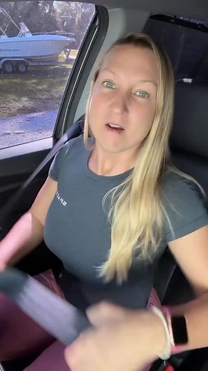 I’m beyond excited about @joinladder and them adding the food tracker! #healthylifestyle #fitmom #dinner #foodie | Rebecca Lynn