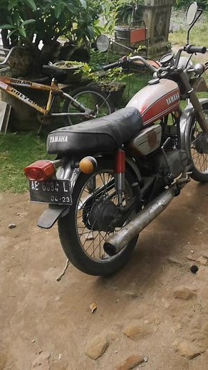 Yamaha RS 100: Memperkenalkan Keunggulan Motor Klasik