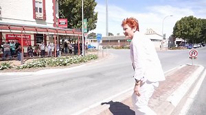 Yesterday I visited the small rural town of Maitland, South Australia, to have a chat to some of the locals.I was heartened by the support from a surprise visit on a Sunday Afternoon in a small town. It was a pleasure to meet you all.Here's a raw video of arriving and meeting some great people 'from the real world'.