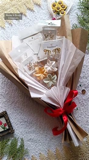 DIY Jewelry Bouquet | Easy Valentine's Day Craft । #trendingnow #viralshorts #diycrafts #bouquet